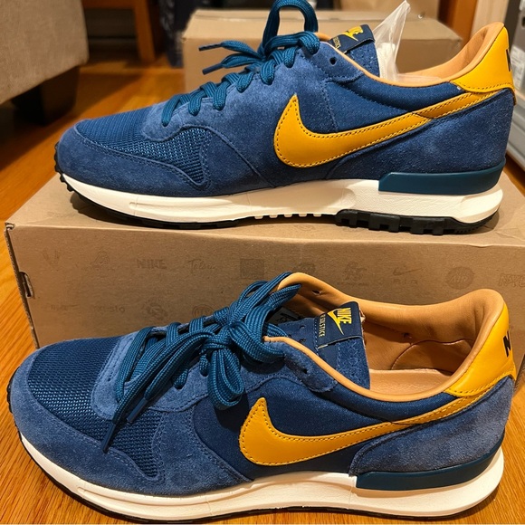 Nike Air Solstice QS “Court Blue” Brand New! Size M 9.5